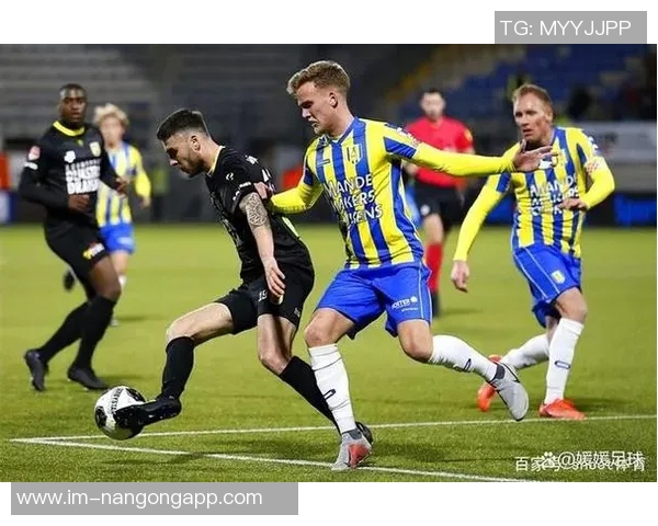 马卢阿奇精彩顺下空接暴扣成功打入本场首分展现出色表现